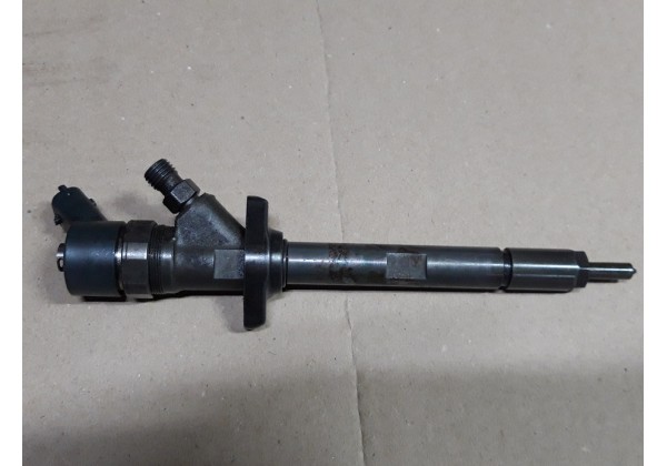 Форсунка дизельна Peugeot, 406, 607, 807, Citroen, C5, C8, 2.2 HDi, 0445110036, 9637277980 *